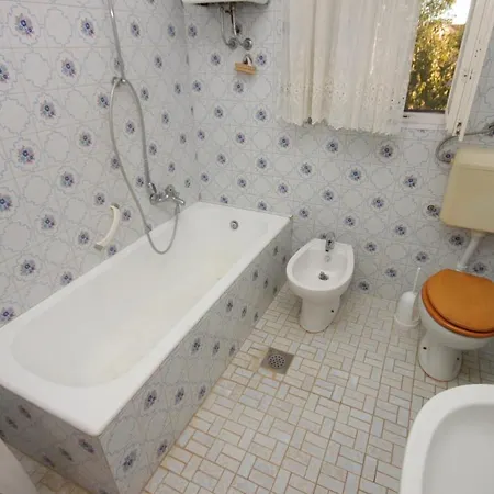 With A Parking Space Valbandon, Fazana - 7215 Apartment Stinjan